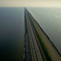 Autostrada przez mor...